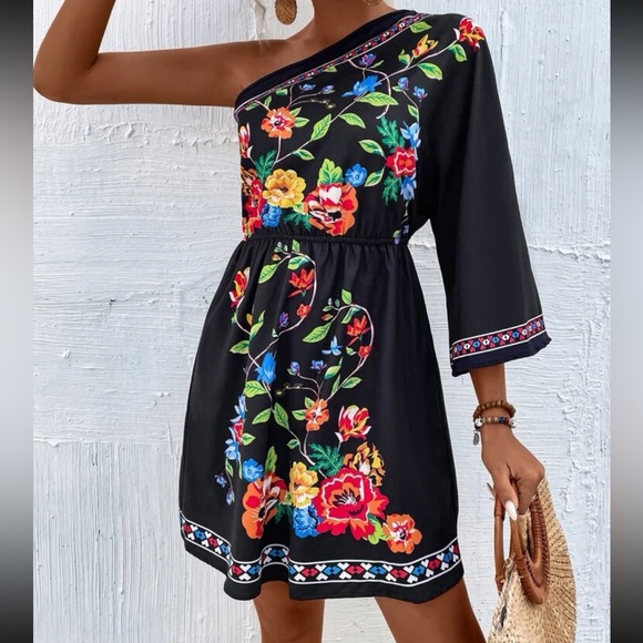 Boho Floral Tropical Print One Shoulder Dress - Picture 3 of 6